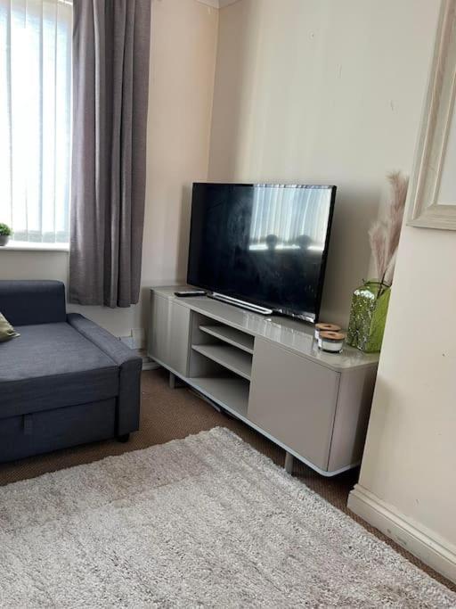 1 Bedroom Flat Sleeps 4 In Abingdon Oxfordshire Екстериор снимка