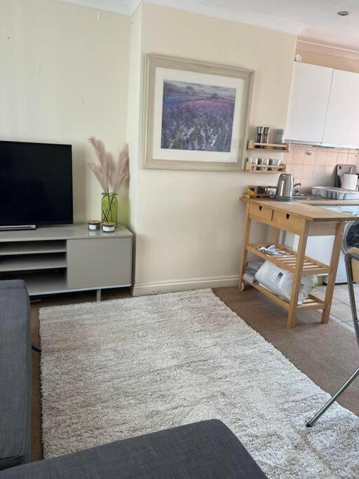 1 Bedroom Flat Sleeps 4 In Abingdon Oxfordshire Екстериор снимка