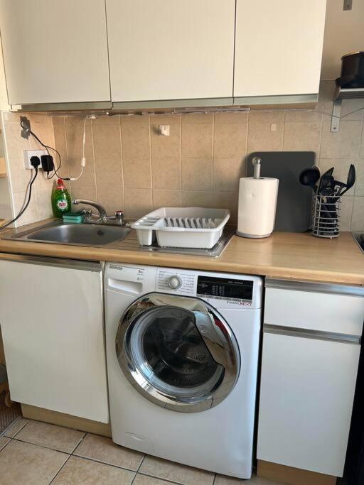 1 Bedroom Flat Sleeps 4 In Abingdon Oxfordshire Екстериор снимка