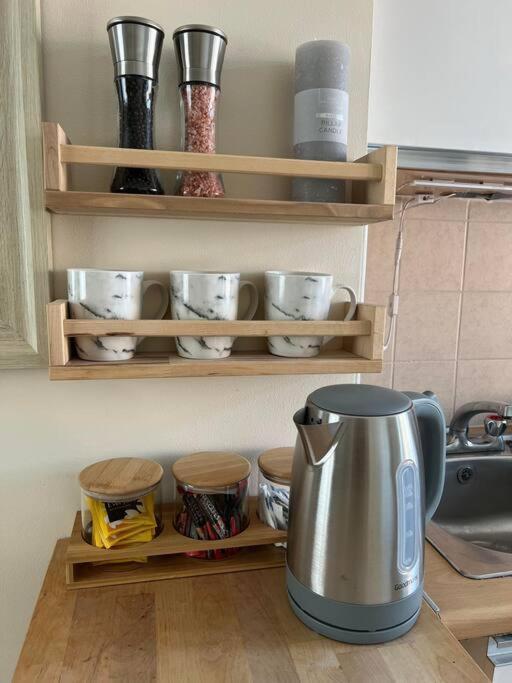 1 Bedroom Flat Sleeps 4 In Abingdon Oxfordshire Екстериор снимка