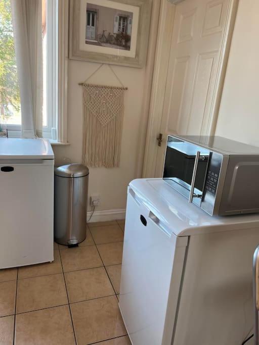 1 Bedroom Flat Sleeps 4 In Abingdon Oxfordshire Екстериор снимка