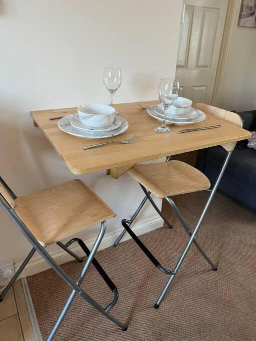 1 Bedroom Flat Sleeps 4 In Abingdon Oxfordshire Екстериор снимка